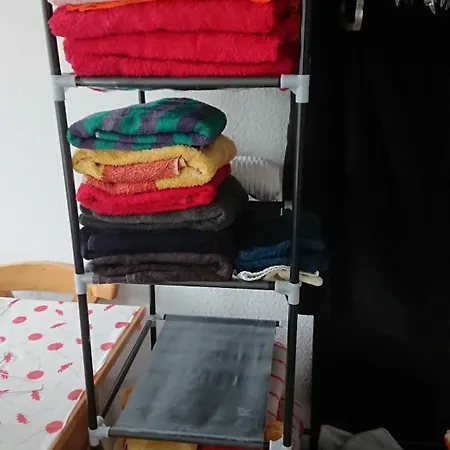 Sehr Einfach Und Klein Apartamento Villingen-Schwenningen